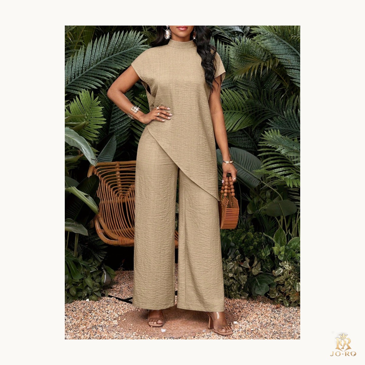 Conjunto de Dos Piezas para Mujer: Top Asimétrico y Pantalón